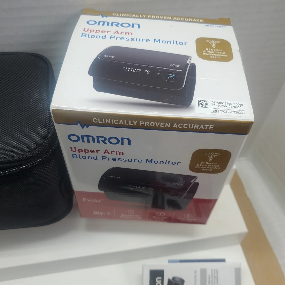OMRON Evolv HEM-7600T Upper Arm Blood Pressure Monitor Case Bluetooth. Preowned - Picture 3 of 9